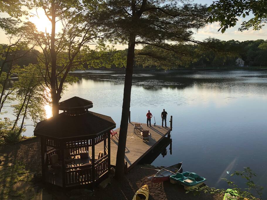 Pocono Lakefront Log Home (Indian Lake Lodge) Houses for Rent in