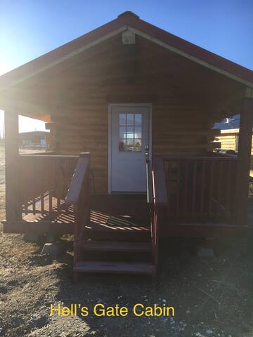 Hell’s Gate Cabin