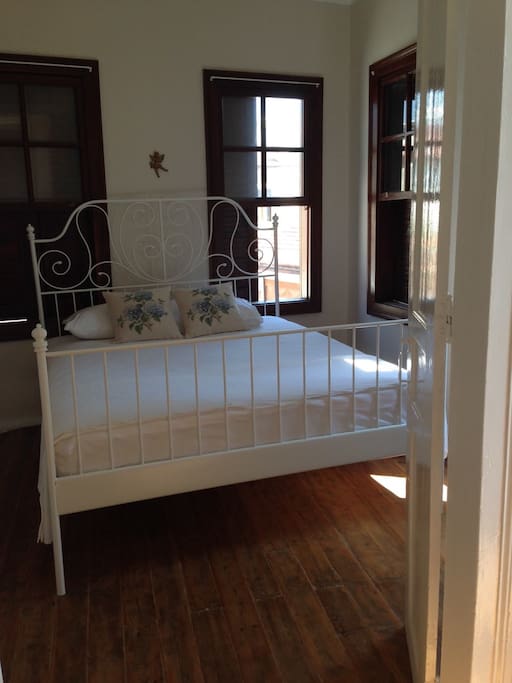 Double bedroom 1
