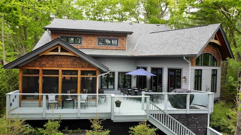 Muskoka Soul | Lake Muskoka Dock | Retreat-Ready