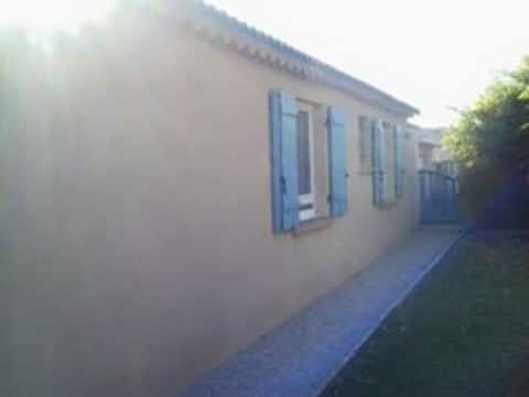 80 m2 villa with pool