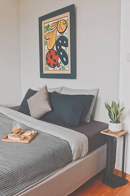 King bed