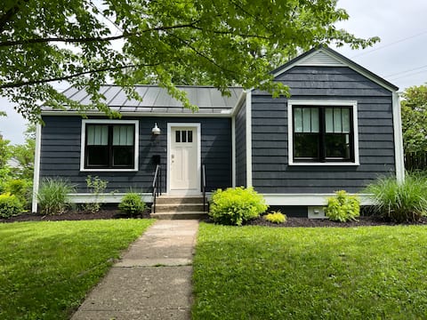 Hawthorne Cottage -South Hill- Entire Home!