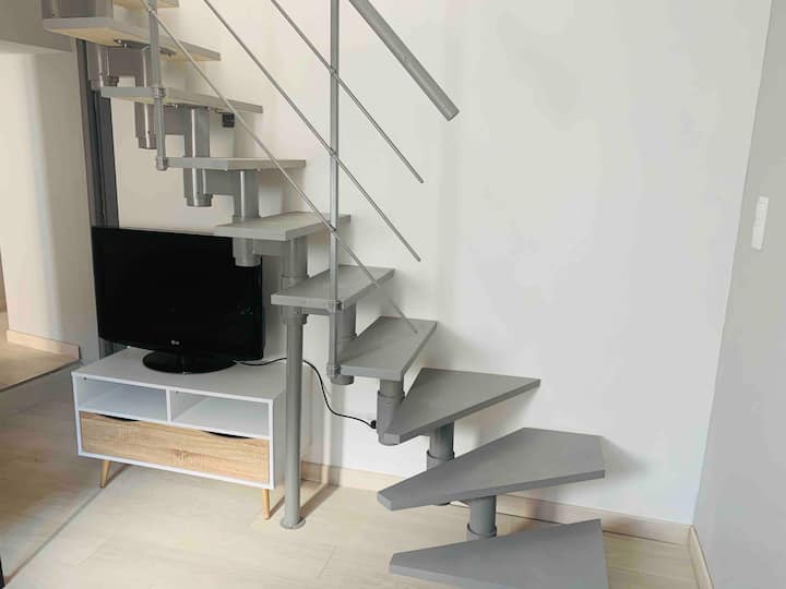 Escalier menant aux chambres