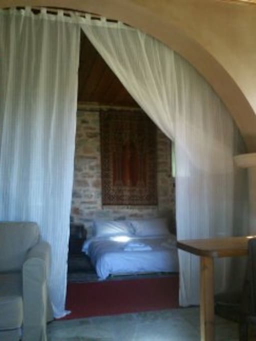Queen size bed