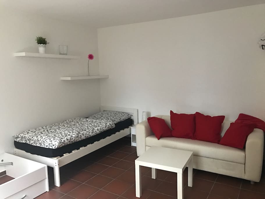 Hier können 3 Menschen ihr müdes Haupt betten