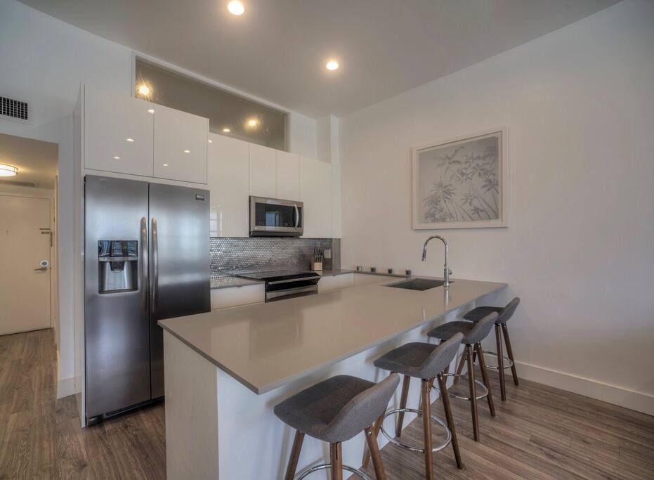 Brand new entirely updated kitchen/appliances