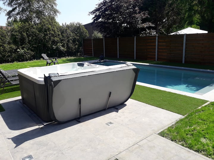 Leopoldsburg Appartement All Inn Jacuzzi Zwembad
