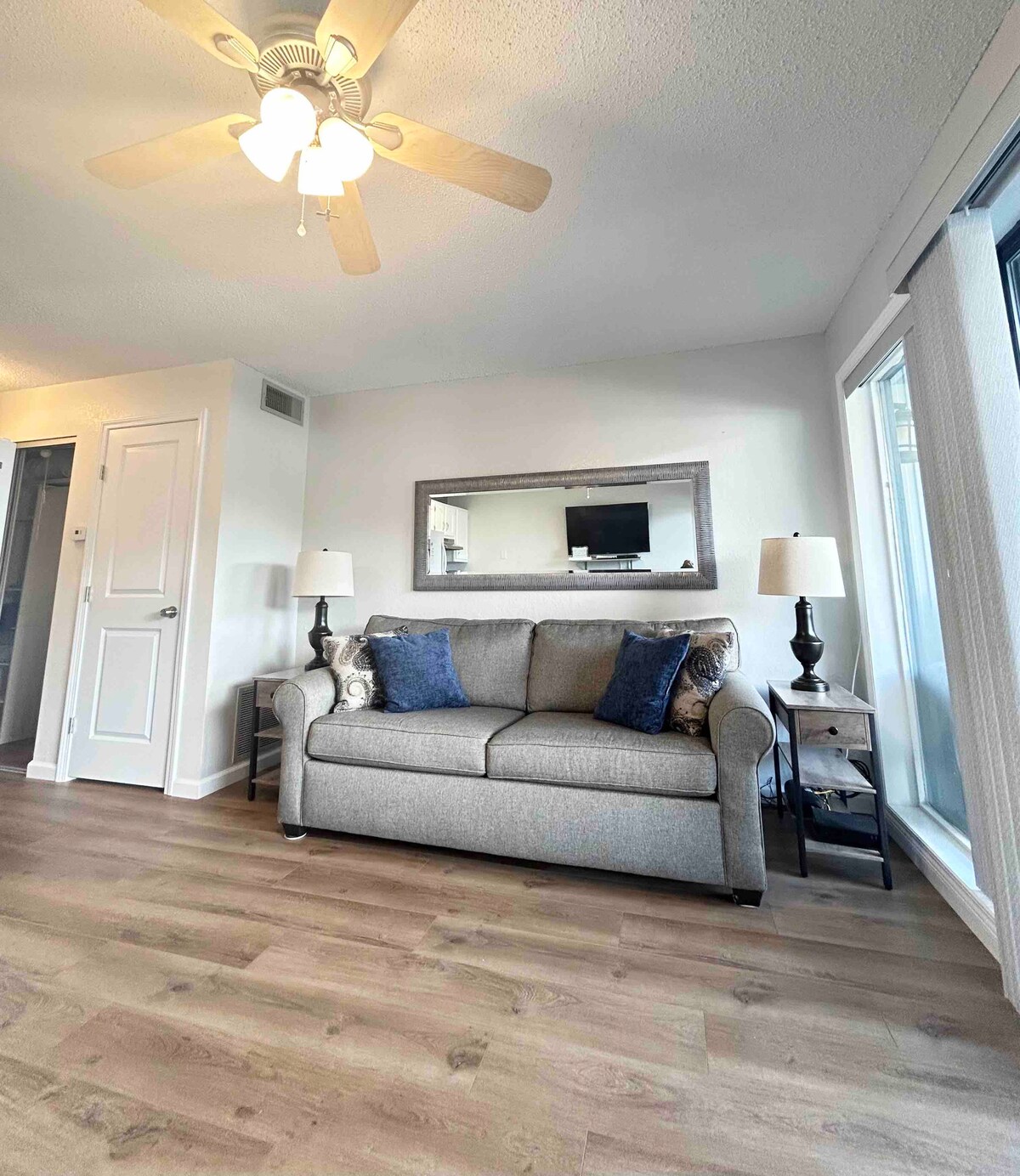 โซฟา/ควีนสลีปเปอร์! 