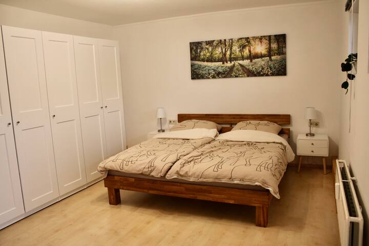 Large bedroom / master bedroom