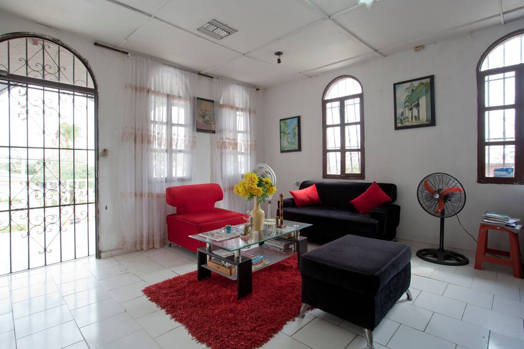SALA COLONEAL