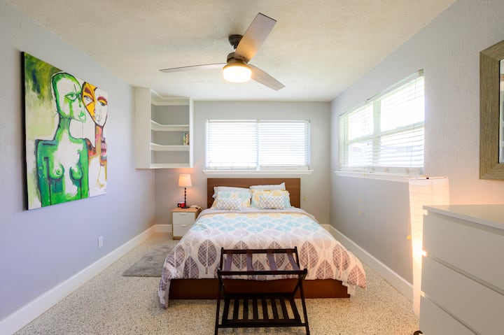 საძინებელი 1