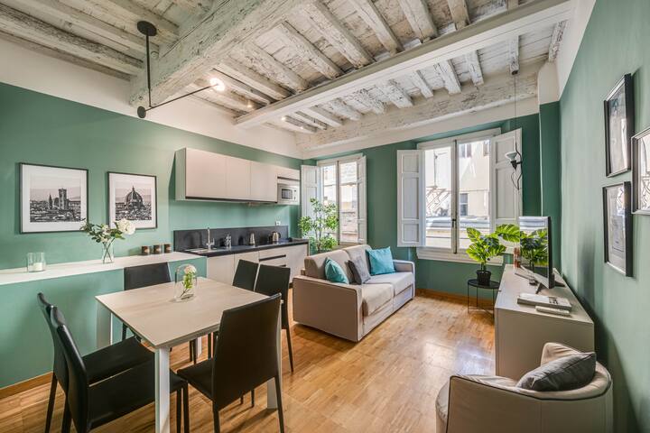 Lorenzo at the Duomo in the heart of Florence