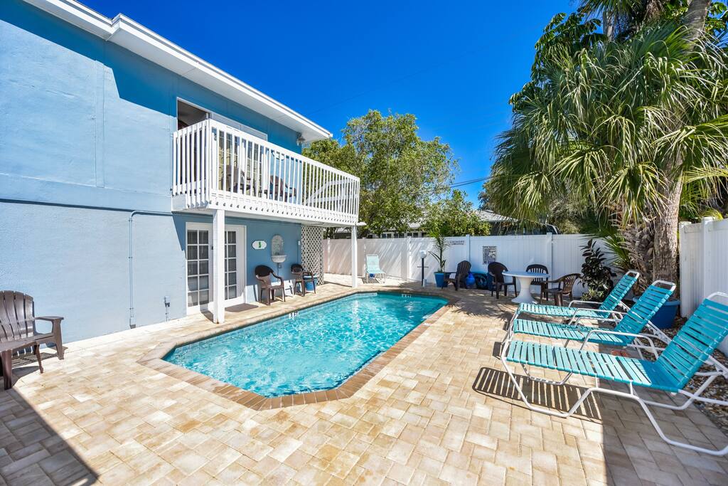 "Private" Pool