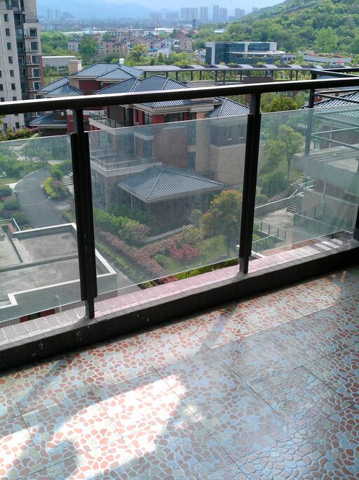 南阳台视野开阔