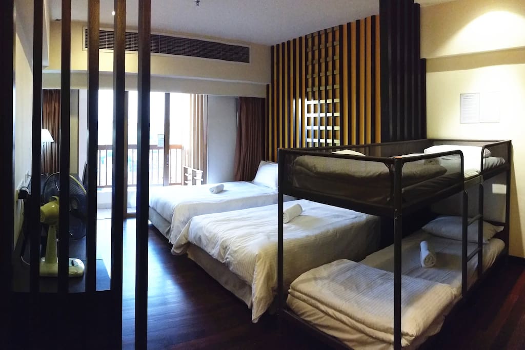 Deluxe Twin Studio with Bunk Bed
