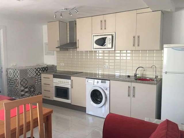STUNNING ONE BEDROOM APARTMENT LA MARINA ALICANTE