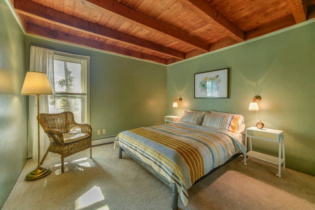 Bedroom 1, with queen bed