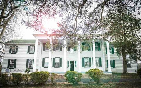 Linville Manor