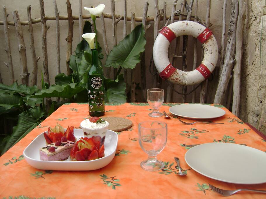 terrasse devant la porte