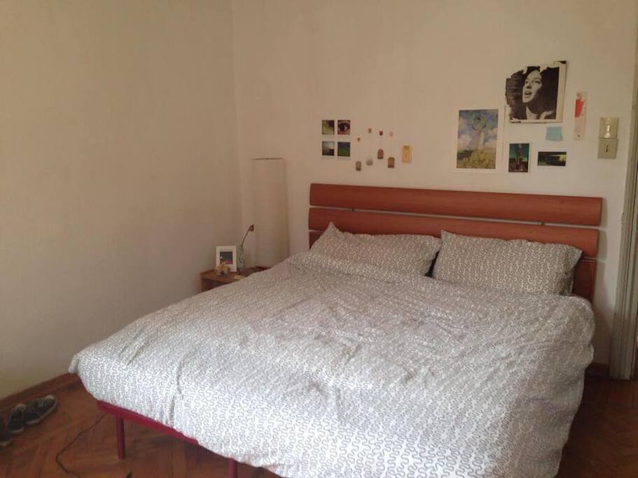 king size bed