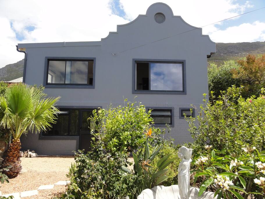 this is the house: one Bedroom upstairs, one downstairs