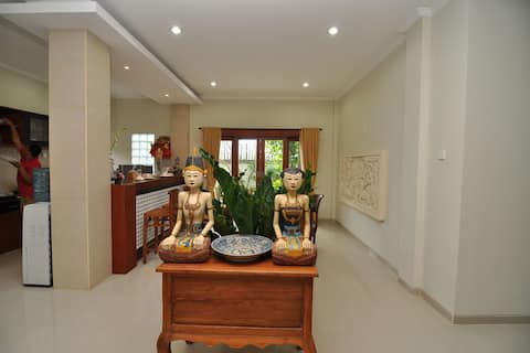 3BR Balinese Home with Pool near Rock Bar Jimbaran