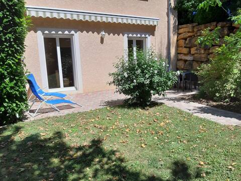 Apartment in quiet property in the heart of nature