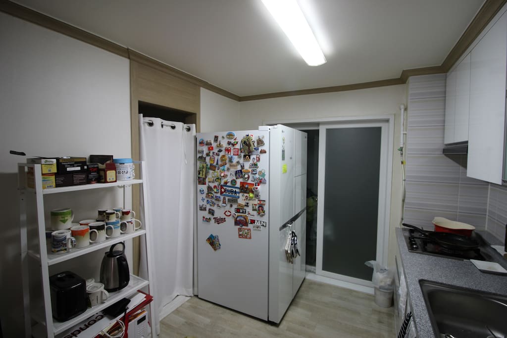 You can use our refrigerator, toaster, coffee pot and gas range.