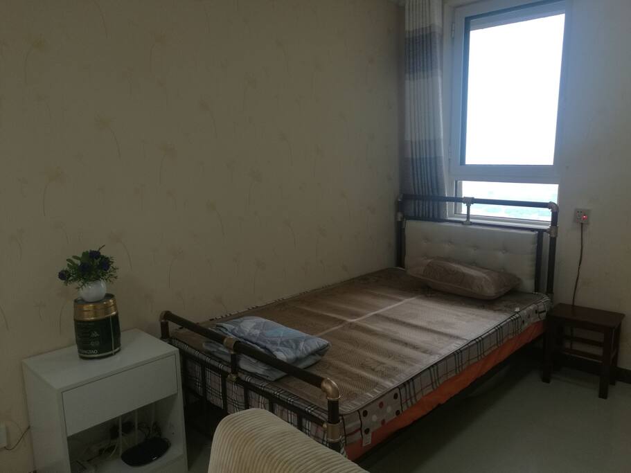 客厅小床1.2米宽
