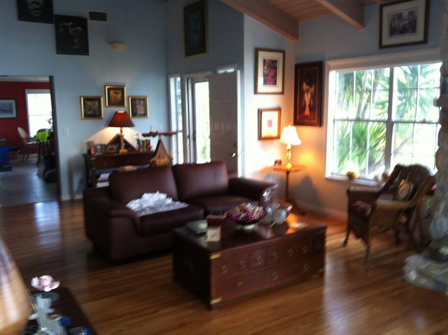Front entrance and kitchen entry