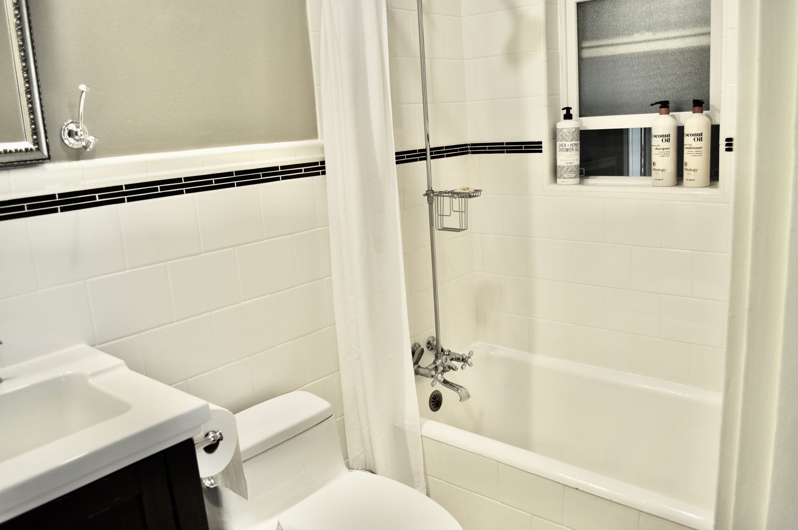 Condo in San Francisco · ★4.95 · 1 bedroom · 2 beds · 1 bath - Image 33