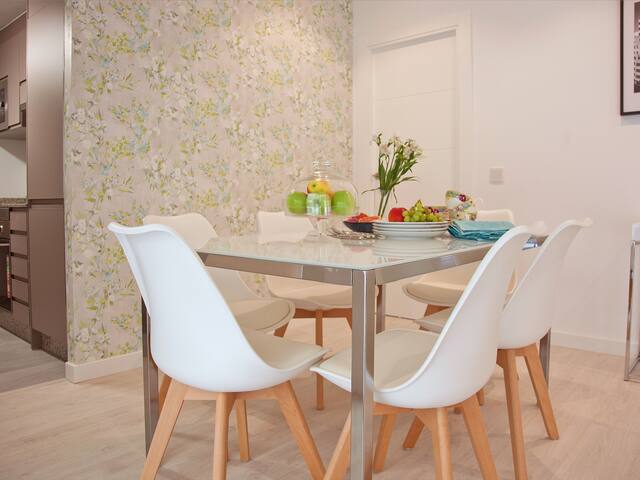 MST – A Privilege. Your Terrace in Madrid’s center gallery image 3