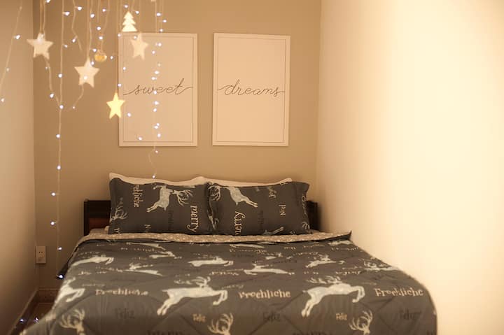 Noel en una bonita habitación