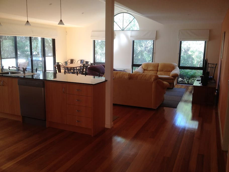 Spacious lounge opening onto outdoor entertaining BBQ & deck