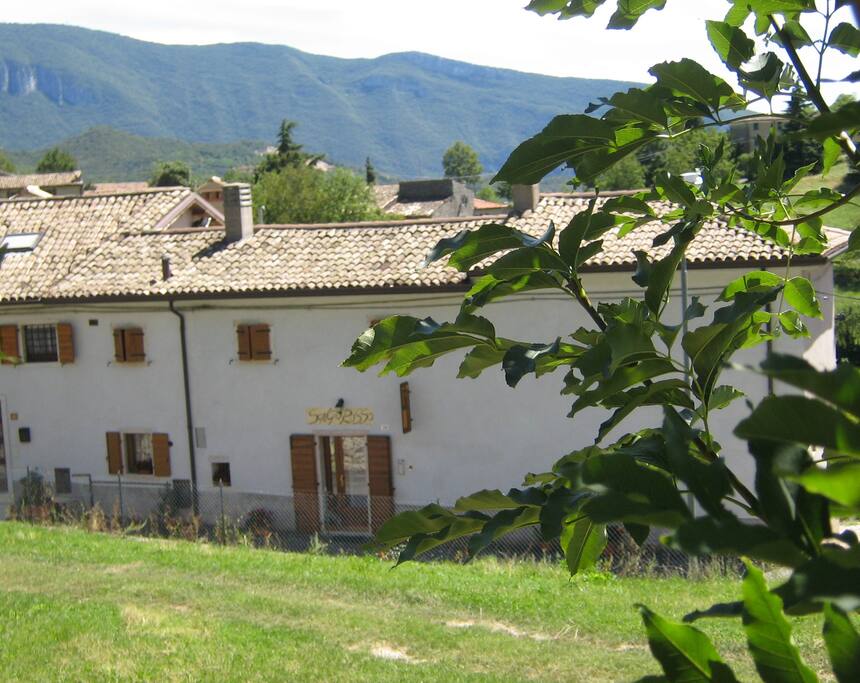 l'entrata della casa