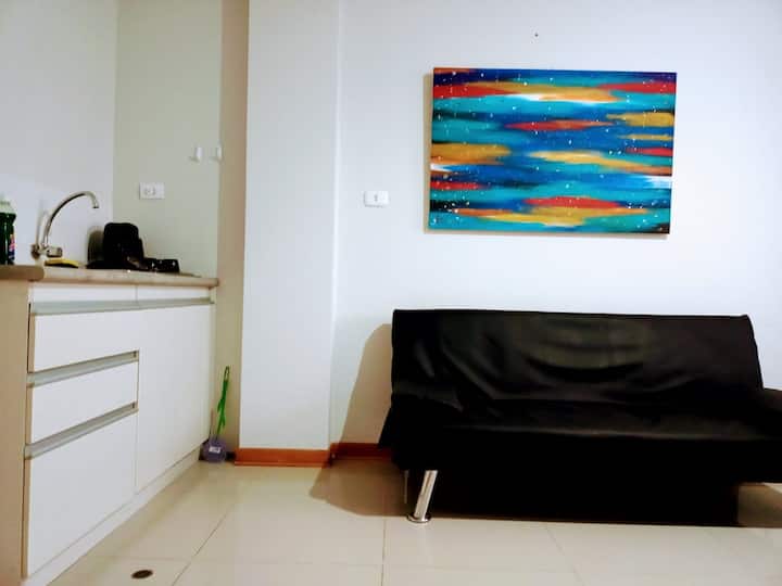 (L) Moderno Y Amplio Mini-departamento - Trujillo, Peru