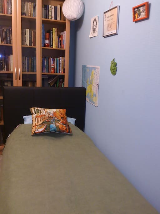 bed in small room