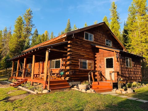 Elk City Escape - Amazing Views, Elk, & Wildlife