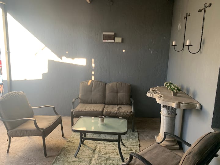 Irna  Guestroom