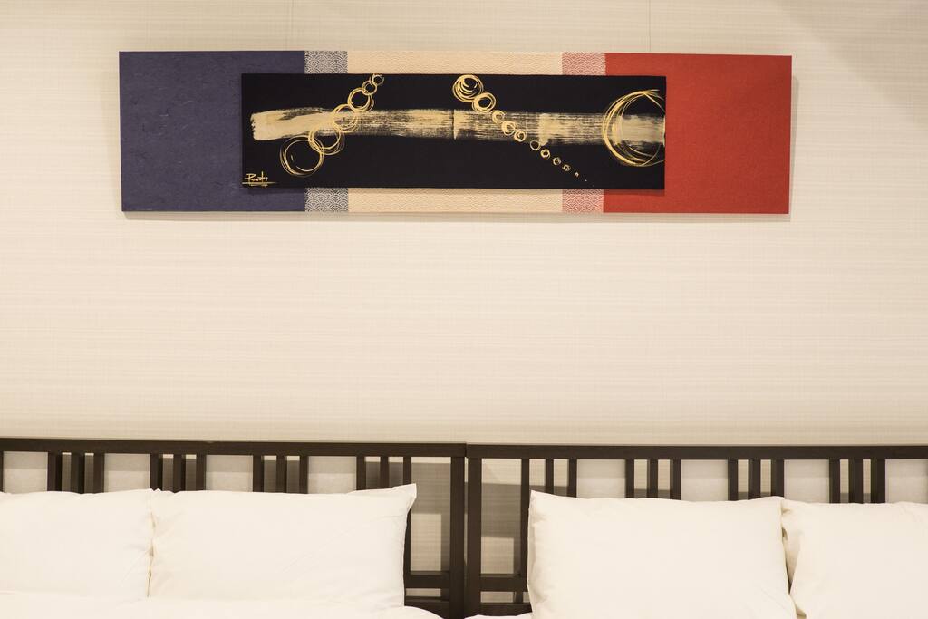 Enjoy those modern Japanese design interiors.