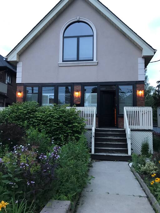620 Indian Road, Toronto.