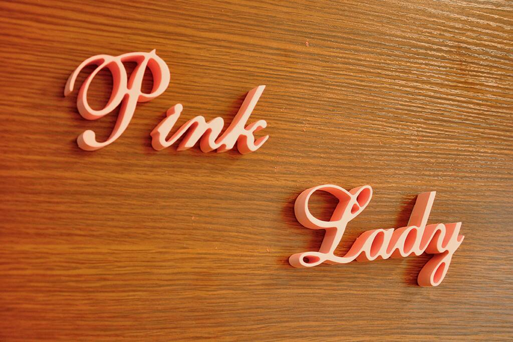 pink lady 一个浪漫的鸡尾酒名字