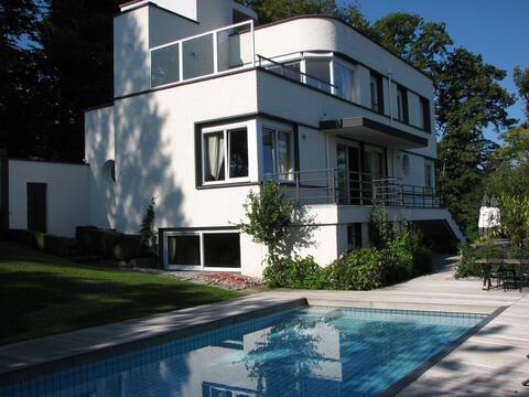 Villa heart of Evian with splendid view lake