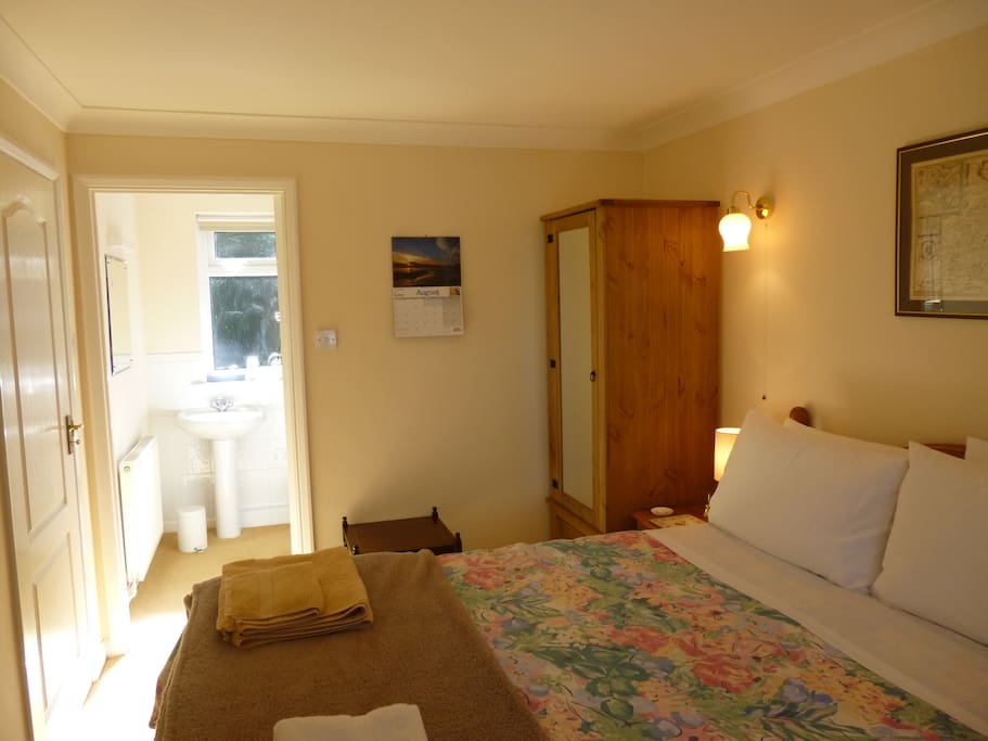 Bedroom has ensuite shower & toilet, wardrobe, hair dryer.