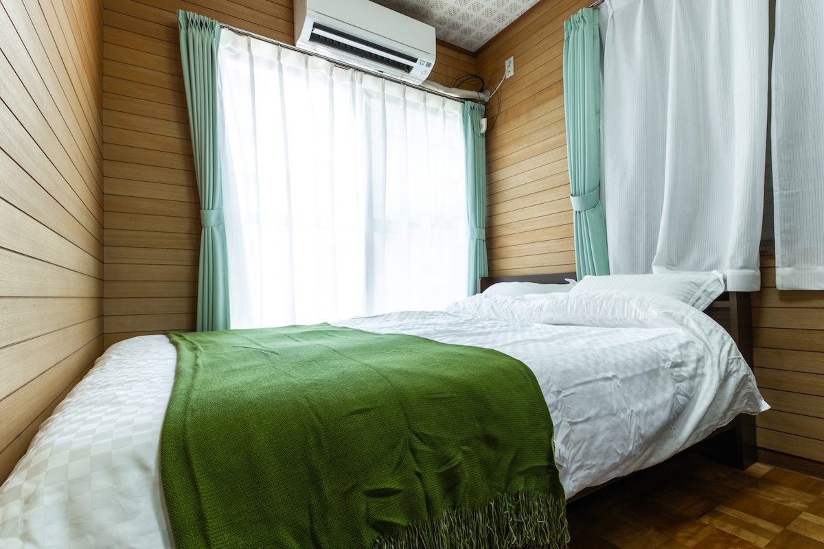 საძინებელი 1