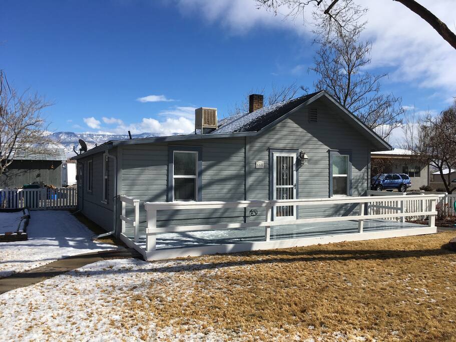 The little gray farmhouse