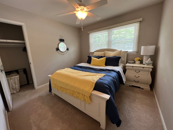 Queen bed located on main floor. 