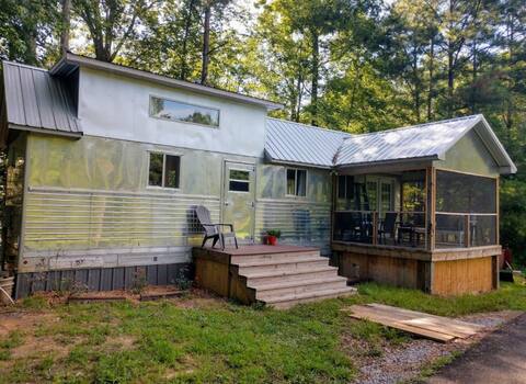 Delightful Tiny House with Lake Access Neely Henry