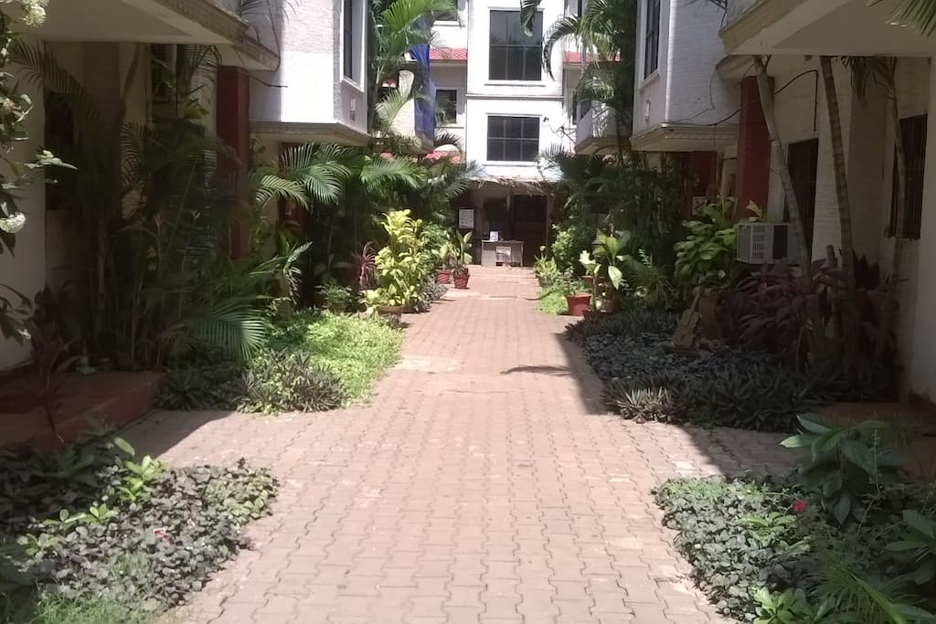 Passage way towards the apartment